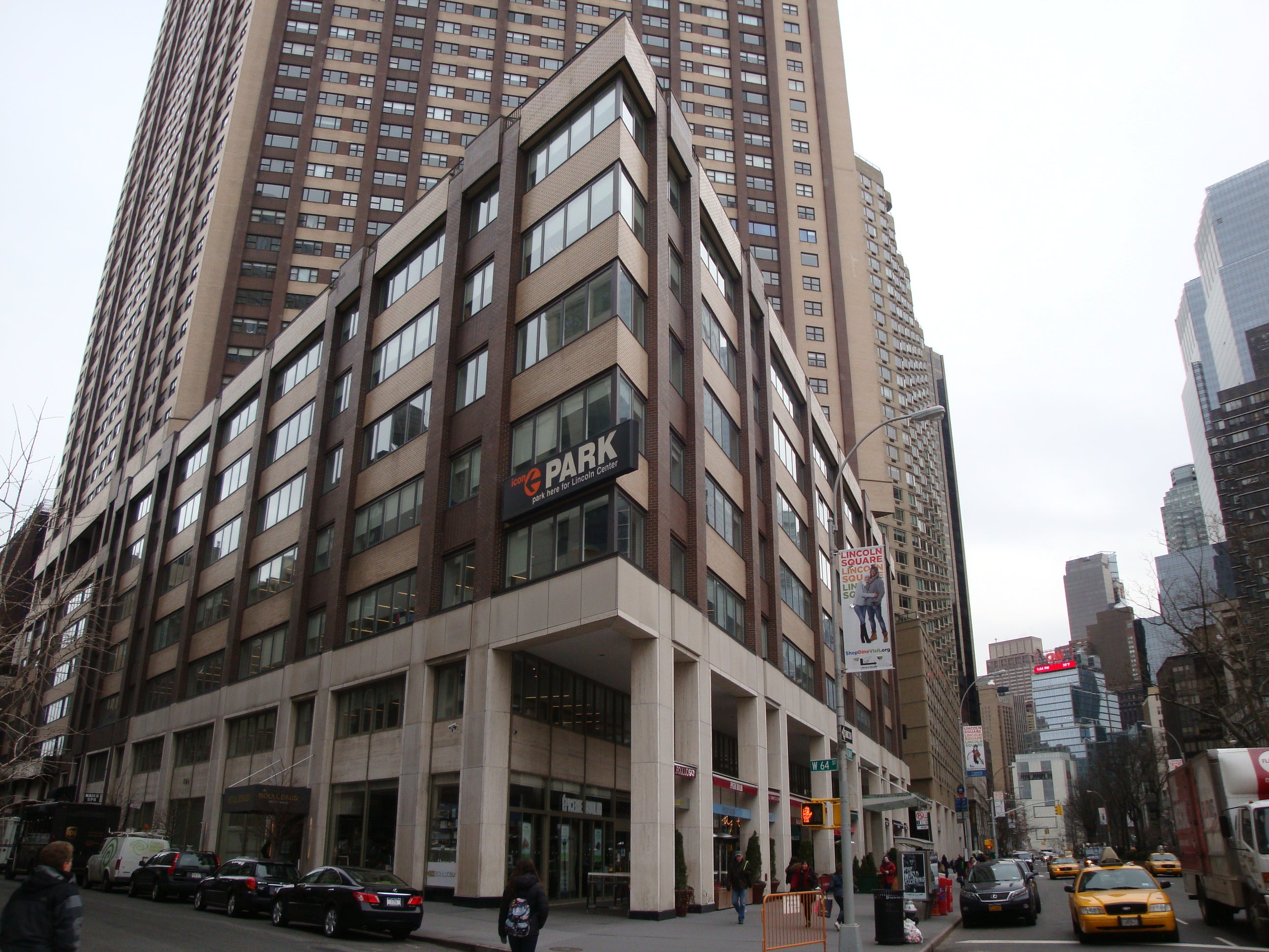 1900 Broadway
