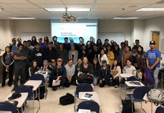 San Francisco State University students learned about SAG-AFTRA during an Oct. 30 visit by Local Executive Director Sean Taylor.