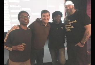 Desde la izquierda, el miembro de la Junta Local de Michigan, PJ Edwards, el Presidente Local Eric Wydra y los miembros de la Junta Local Phil Elam y Jay Adams