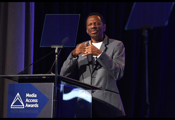 SAG-AFTRA member C.J. Jones presents the SAG-AFTRA Disabilities Awareness Award at the 2019 Media Access Awards on Nov. 14. (Photo by Getty Images)