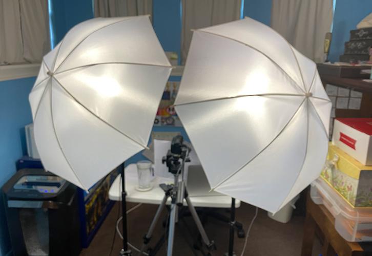 Umbrella lights for capturing the best side.