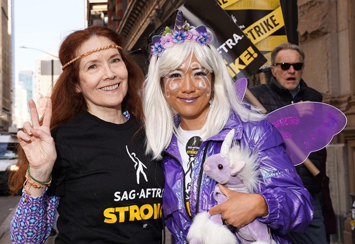 SAG-AFTRA members at the Screamfest-themed picket in costume. 