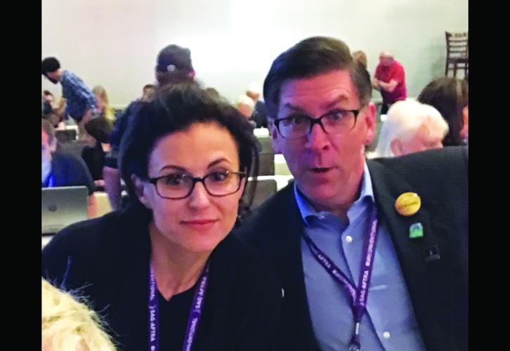 La presidenta local de Portland, Michelle Damis, con el vicepresidente local Harold Phillips