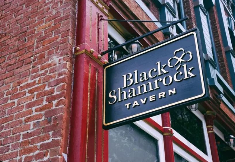 Black Shamrock Sign