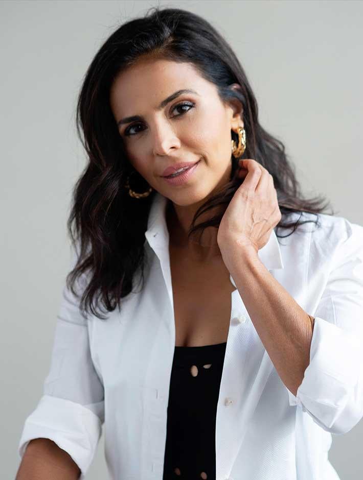 Azita Ghanizada headshot