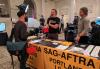 Portland Local members Todd Robinson and Jeff Rosick discuss the union with an attendee at the Northwest Filmmakers’ Festival. Portland Local members Todd Robinson and Jeff Rosick discuss the union with an attendee at the Northwest Filmmakers’ Festival.